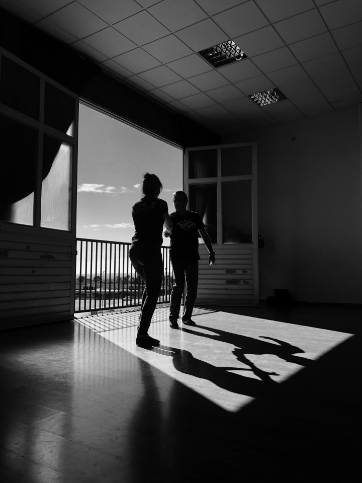 Construcción vs. destrucción con firma